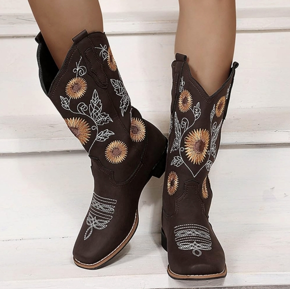 Shoes - NWT Cowgirl Boots Brown With Sunflower Top Design